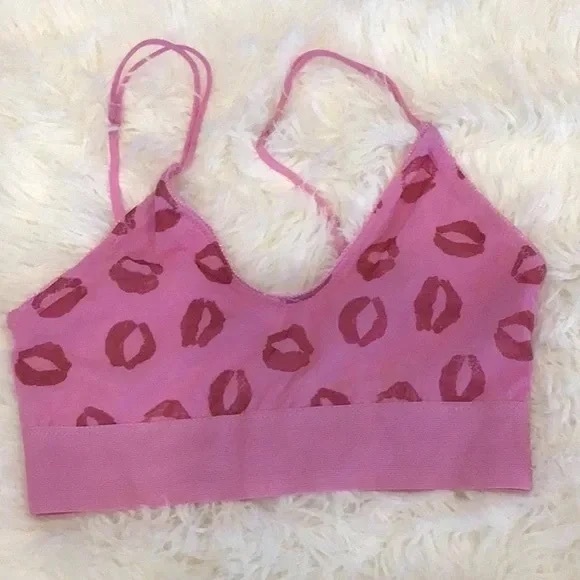 ❄️ UO | Out From Under Bralette Pink Lips Boho Beach Barbiecore - Picture 7 of 12